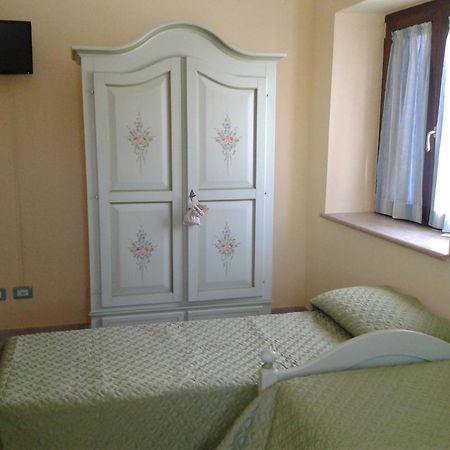 Azienda Agrituristica La Tenuta Del Falco Piedimonte San Germano Cameră foto